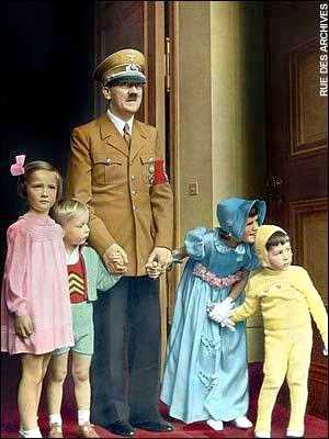 Hitler_with_children_color